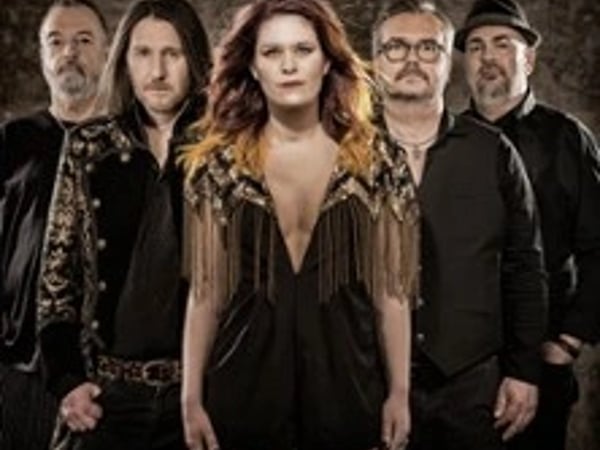 Jessie Lee & The Alchemists invitent Yarol Poupaud