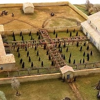 Découverte de la maquette de la villa gallo-romaine de Richebourg