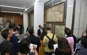Les coulisses des archives : visite guidée