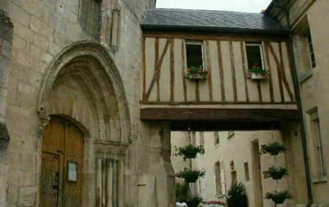 Visite guidée de l'église et du domaine seigneurial de Bazemont