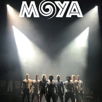 Moya, Tribu
