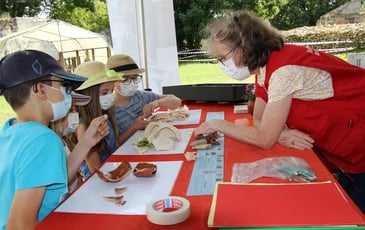 Atelier découverte du métier de céramologue pour les enfants