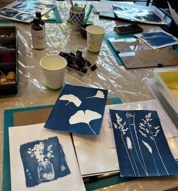 Atelier cyanotype