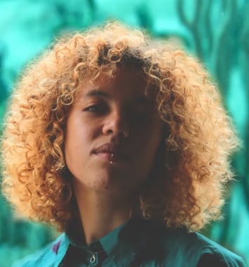 Juliette Magnevasoa, La Pianiste Rouge, Lwanbe et Mary Bach