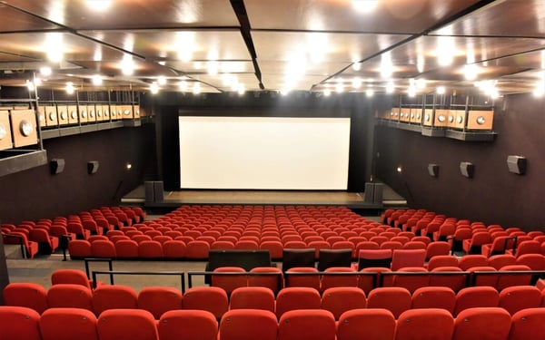 Salle CAJC Louis Jouvet