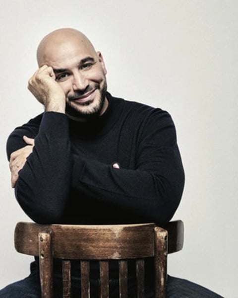 Mehdi Djaadi « Couleur Framboise »